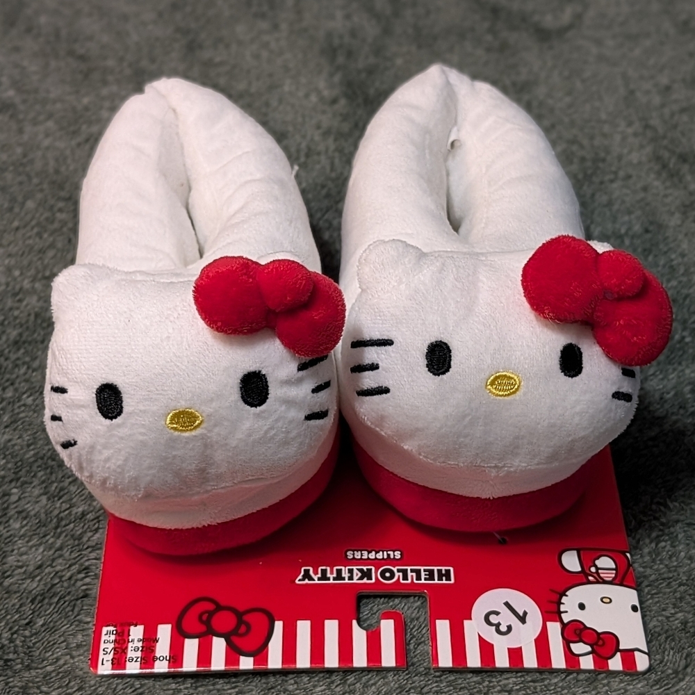 New Girls Hello Kitty Slippers Size 13